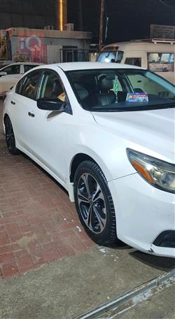 نيسان ألتيما